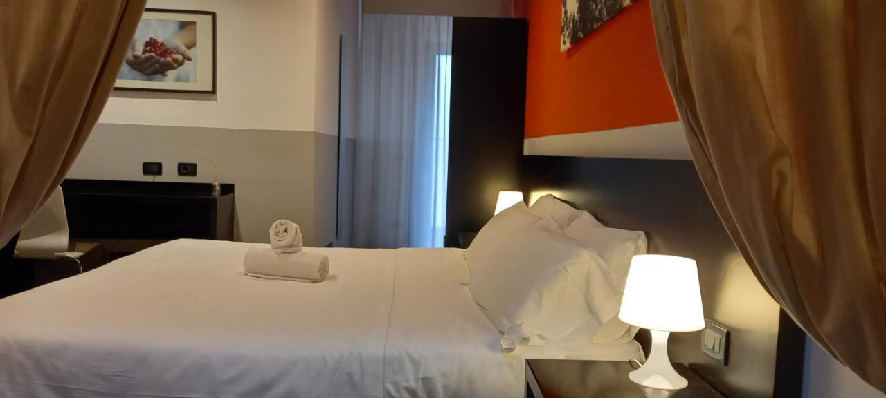 Hotel Aniene Rzym Zewnętrze zdjęcie